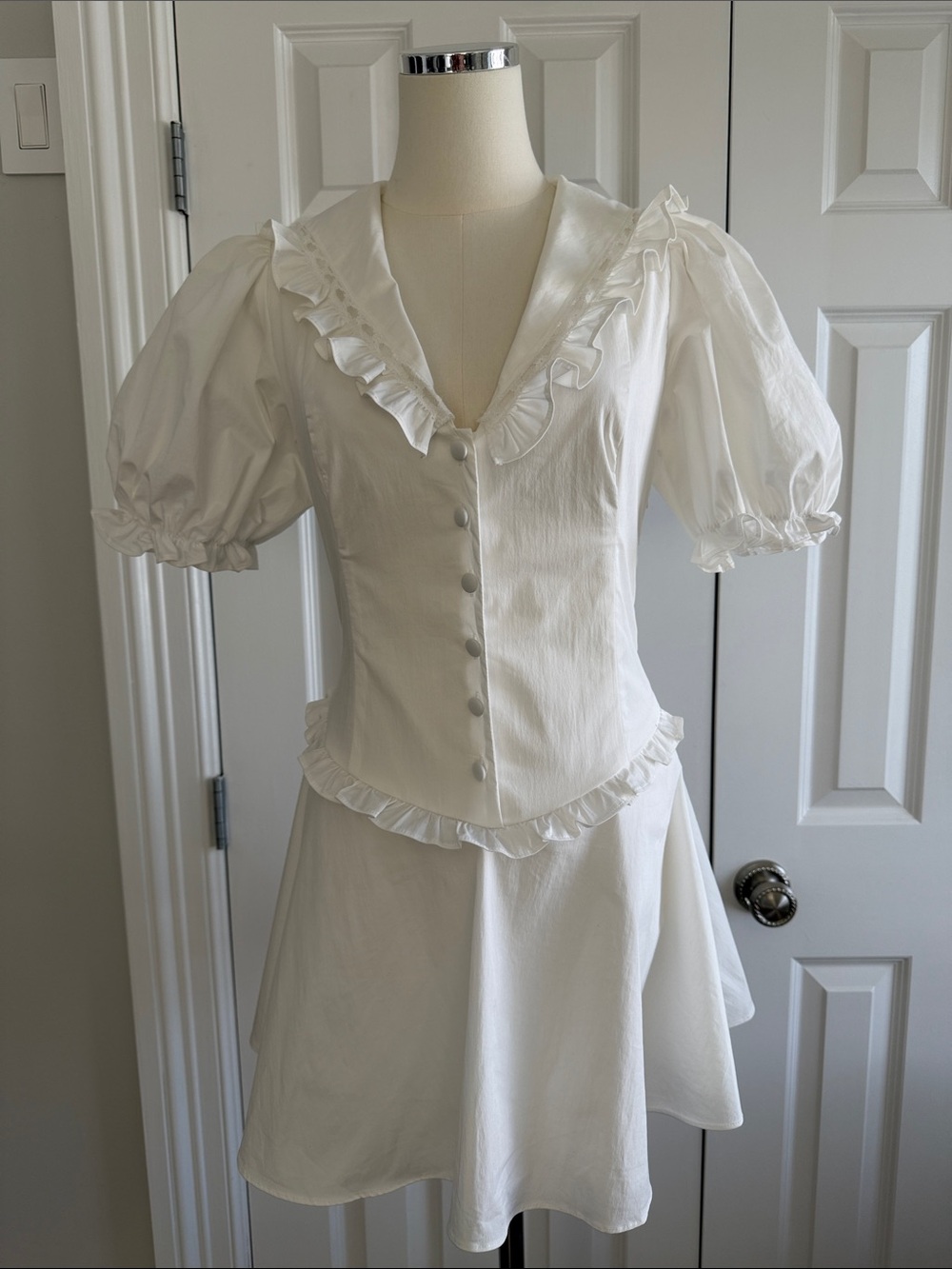 NWT Peppermayo Seana White Ruffle Corset Bodice Puff Sleeve Mini Dress Size 8